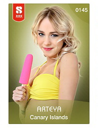 Install iStripper to get this exclusive erotic show of Arteya.